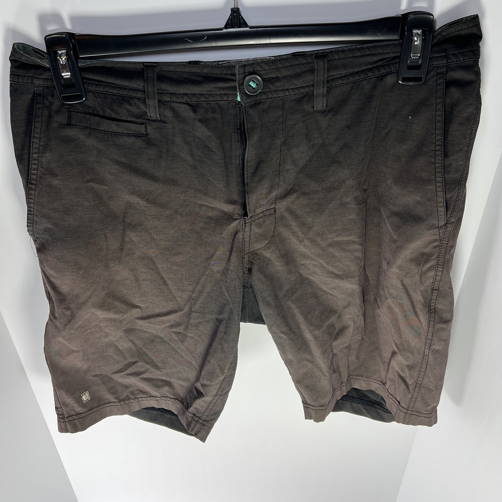LINKSOUL Boardwalker Gray Men's Flat Front Golf Shorts Size 33 GUC